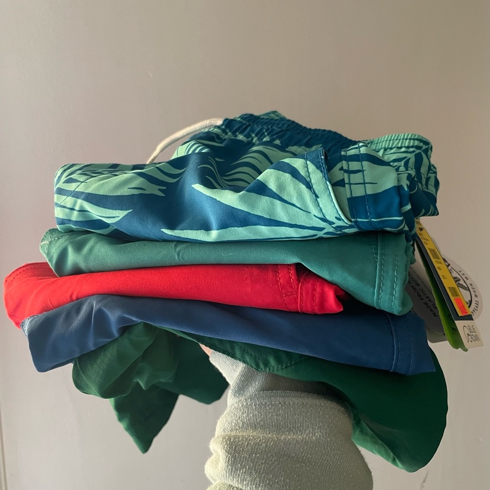 BUNDLE boys’ swim shorts